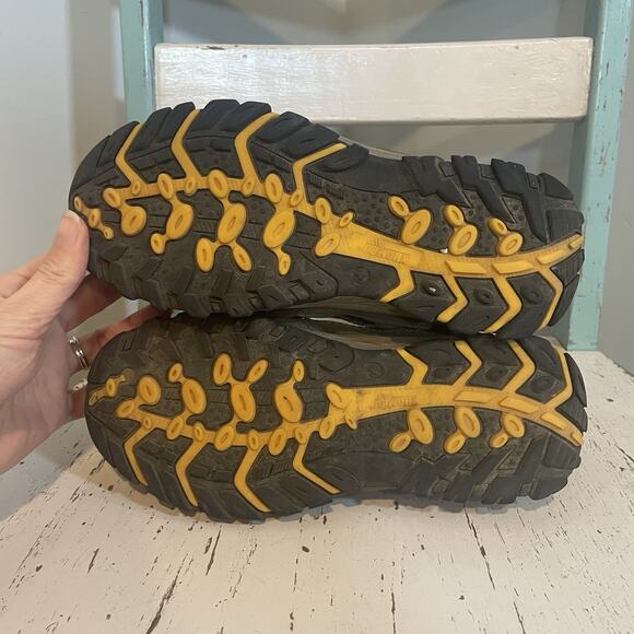 Khombu Solitude Outdoor Hiking Shoes Boys Size 4 Bungee Yellow All Terrain - Picture 7 of 8